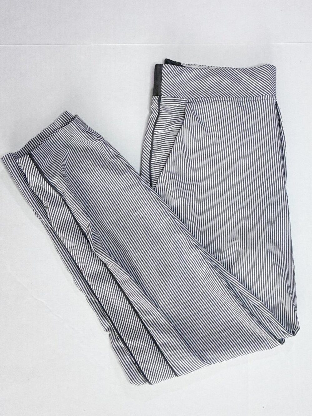 Athleta Women's Brooklyn Mid-Rise Pant - Size 8 - Grey Pinstripe